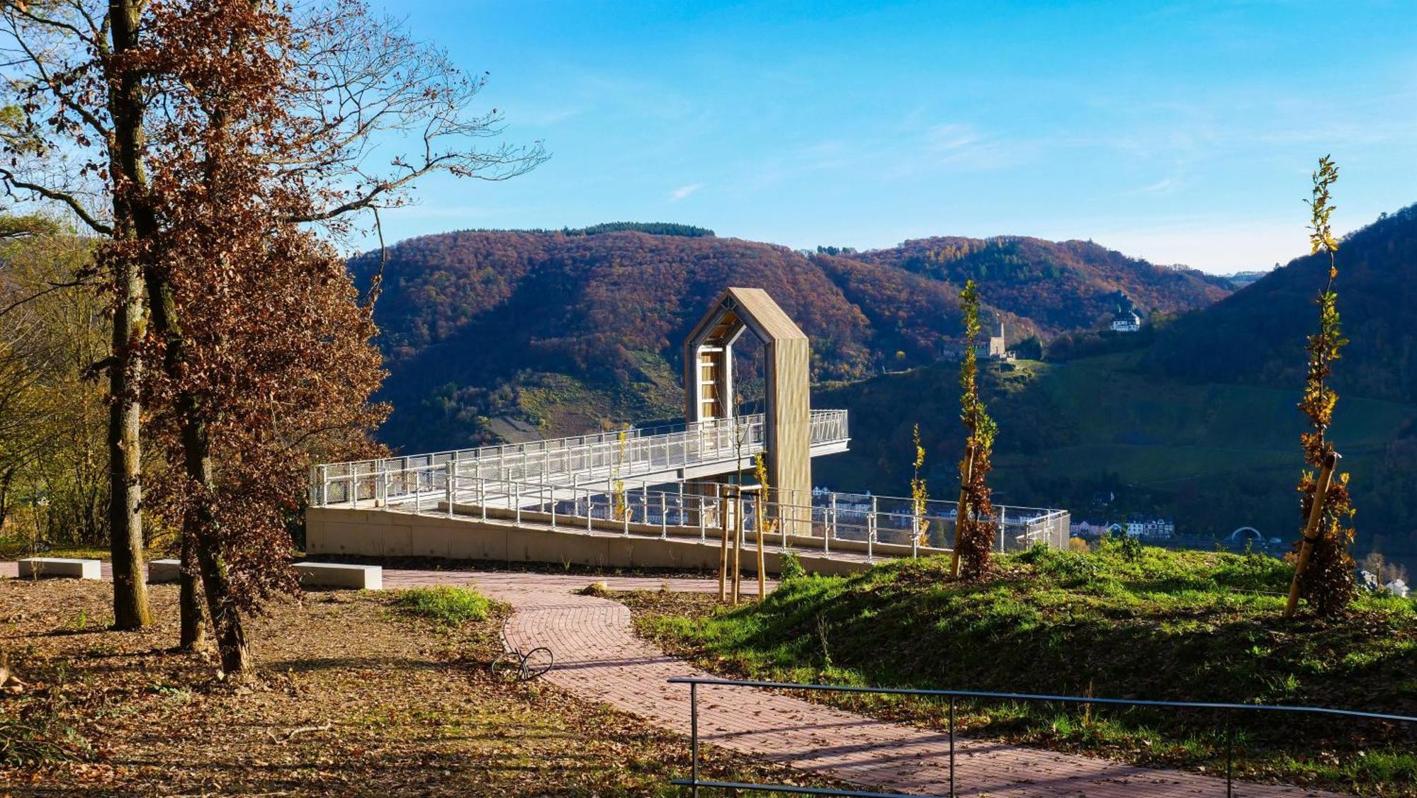 Wein- und Gästehaus Genetsch Lieser Exterior foto