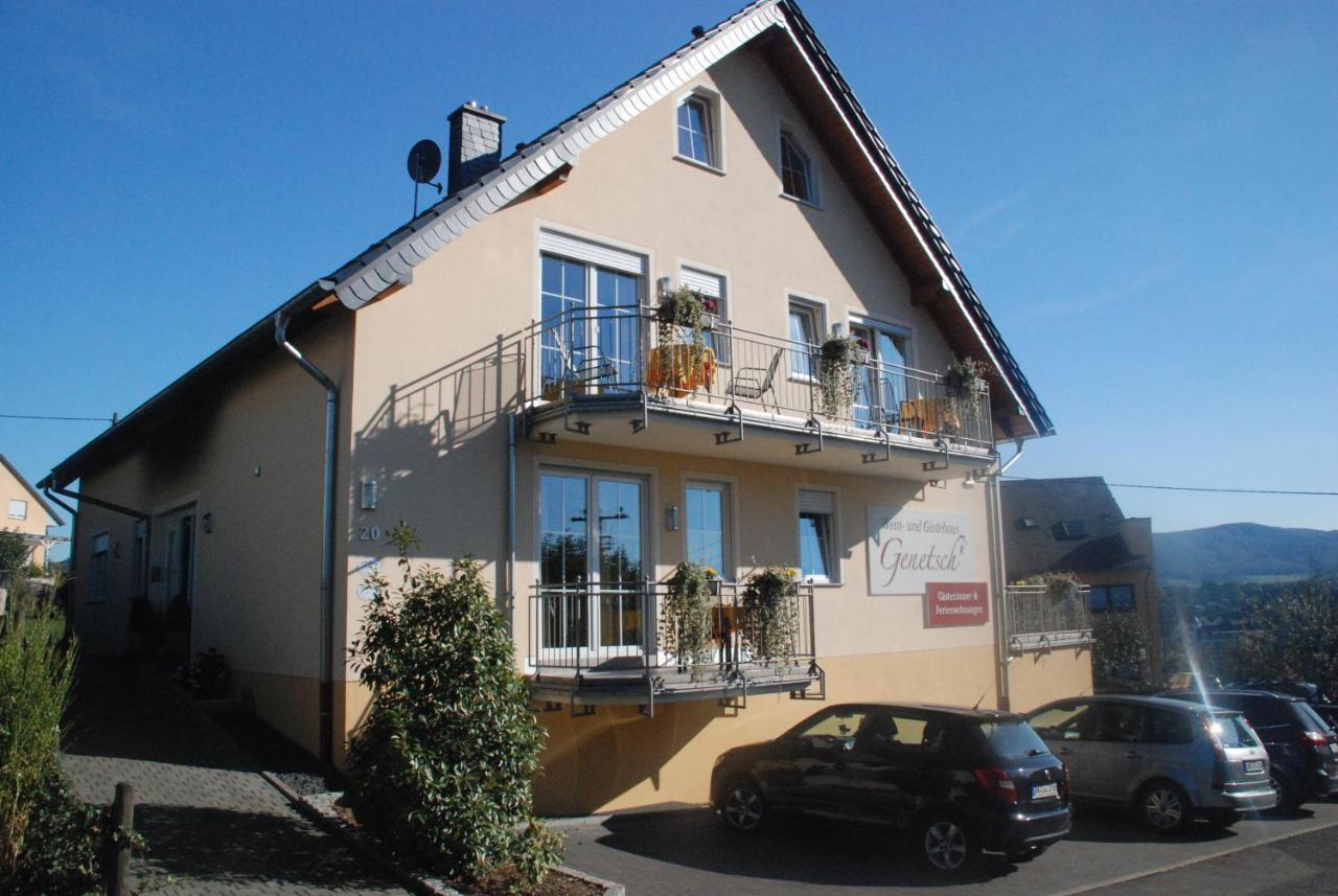 Wein- und Gästehaus Genetsch Lieser Exterior foto